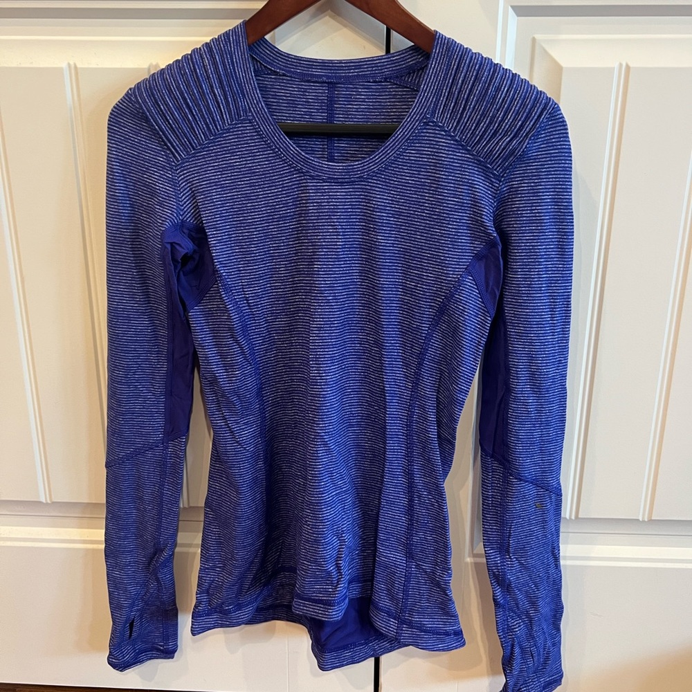 Lululemon long sleeve workout top